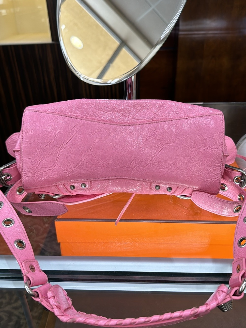 Balenciaga Neo Cagole Handbag - Picture 9 of 10